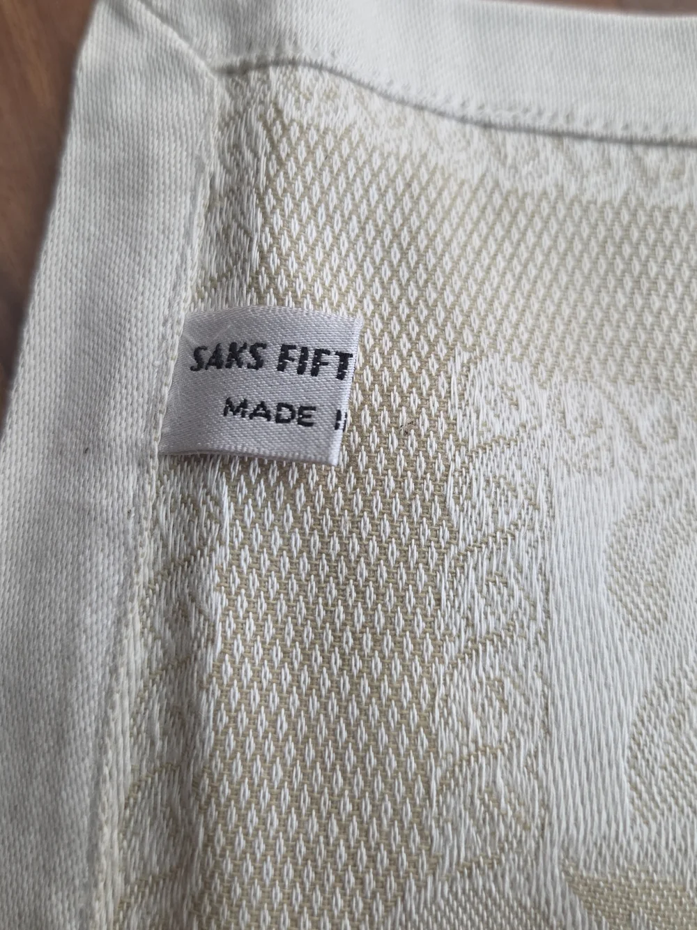 Saks Fifth Avenue Beige and Cream Jacquard Pattern 100%Cotton Napkin Set Of 4